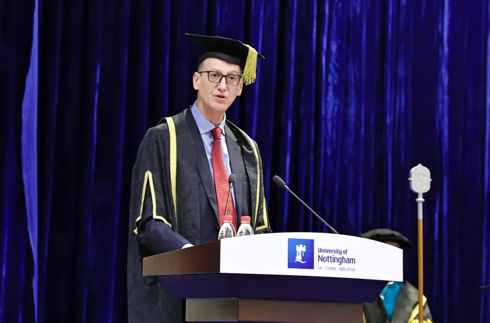 穿越边界启迪未来宁波诺丁汉大学谢心澄校长就职典礼隆重举行