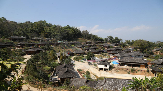 普洱市现代化边境小康村建设工作专班到澜沧县糯福乡调研