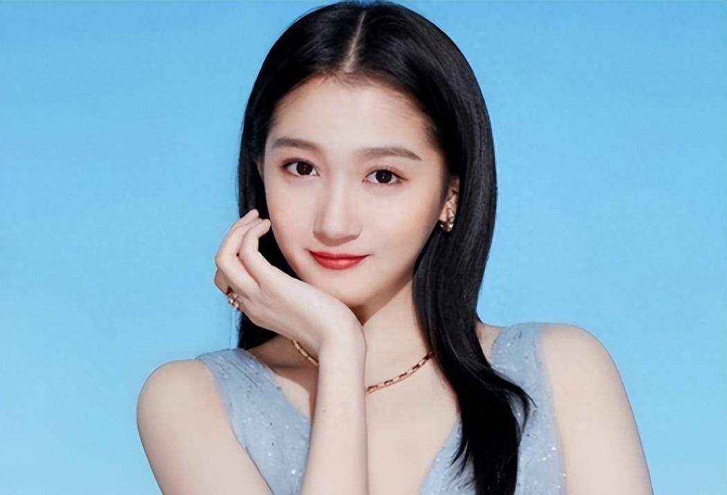 鹿晗不再沉默,曝光不为人知的一面,难怪相恋六年一直不娶关晓彤