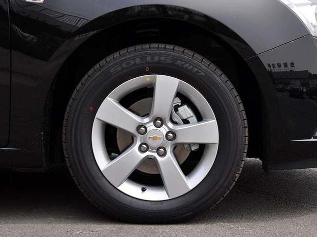 12年科鲁兹轮胎什么型号