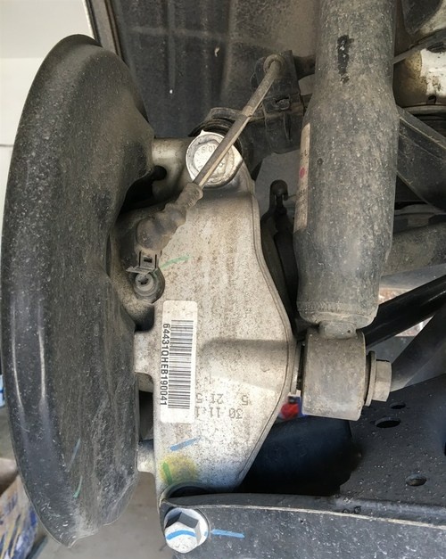 Conjunto de tuber¨ªa de entrada de l¨ªquido de frenos para transmisi¨®n de cami¨®n Howo