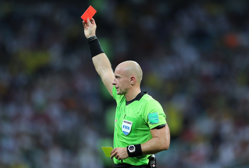 为什么直接红牌停赛三场