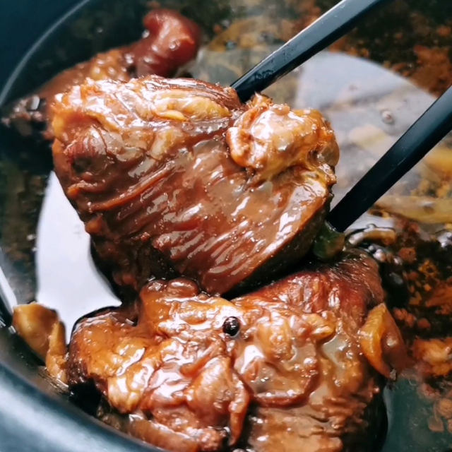 酱牛肉,喷香入味,肉质软嫩