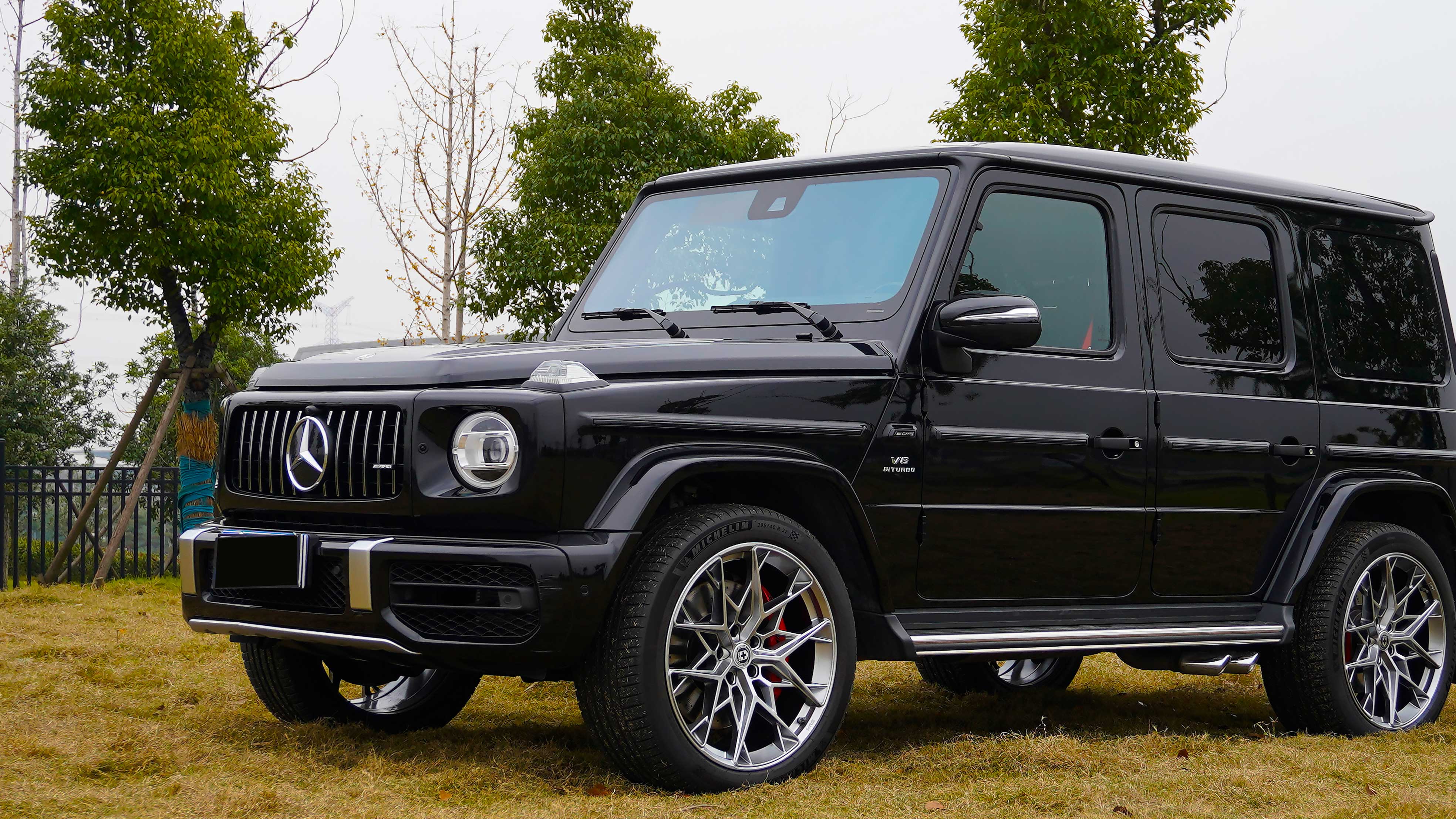 「内饰大升级」新款g63黑色外观搭配菱形格真皮内饰