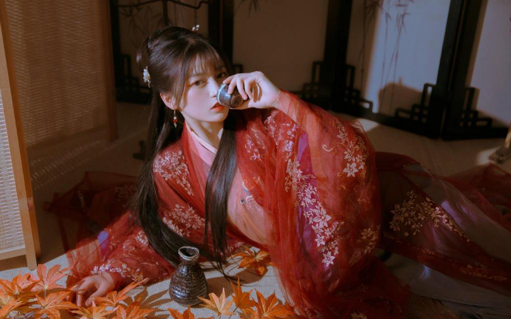 红色的汉服小姐姐