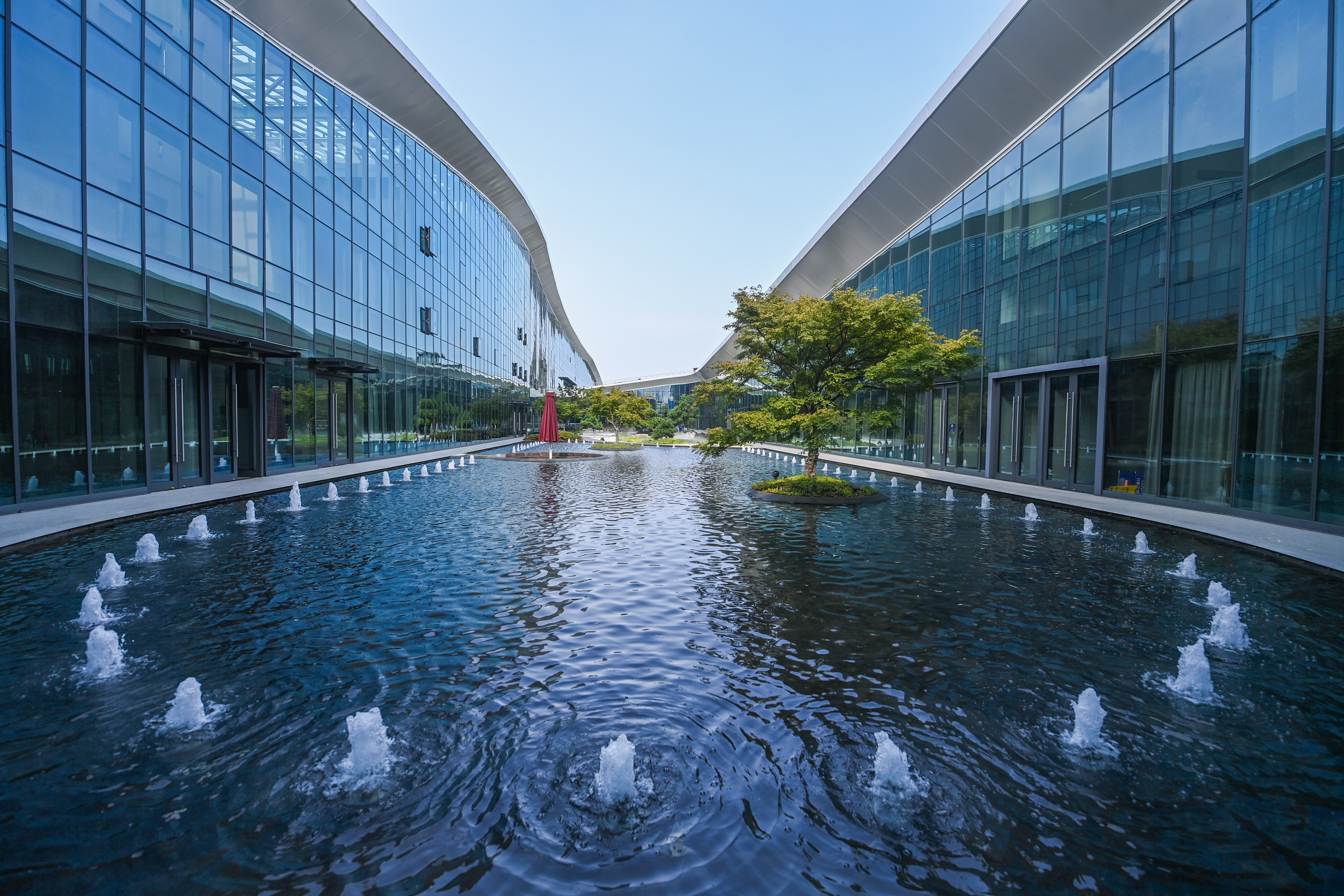 (新华全媒 )探访亚运场馆杭州富阳水上运动中心