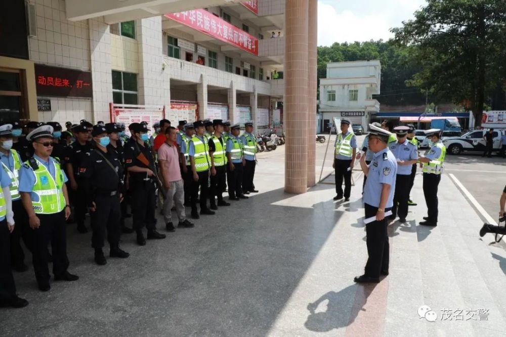 茂名交警重拳出击开展摩电专项整治行动