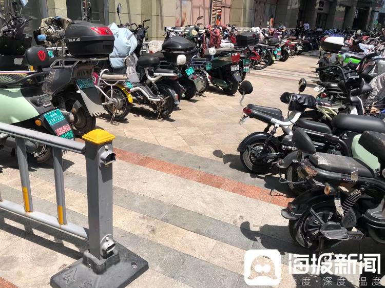 济南最近流行租一辆电动自行车"自驾游" 租车得提前两三天预约