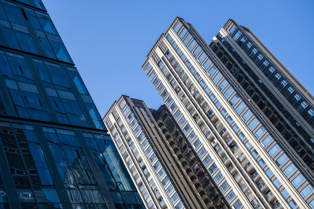 上坤集团副总裁佟文艳被传离职,地产总裁"抱团"辞职