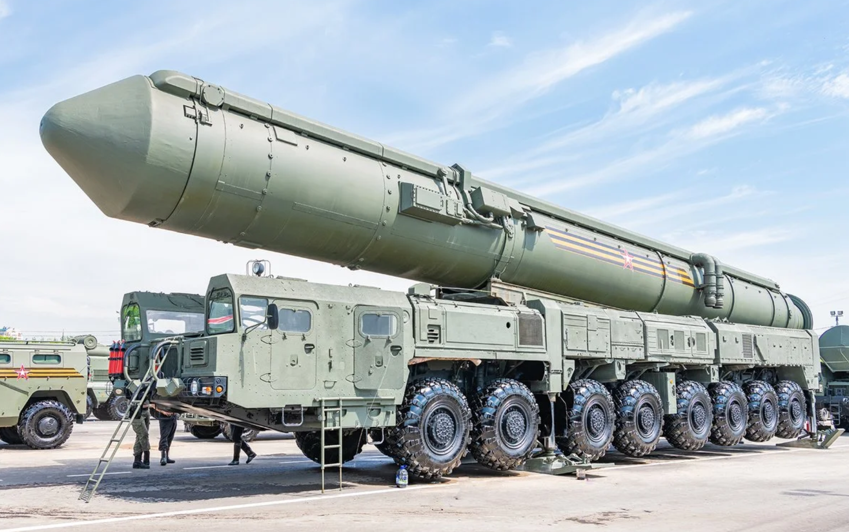 俄罗斯超重型多级洲际弹道导弹 РС