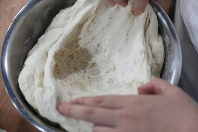 看完这篇打面技法,80%的面包配方都难不倒你了