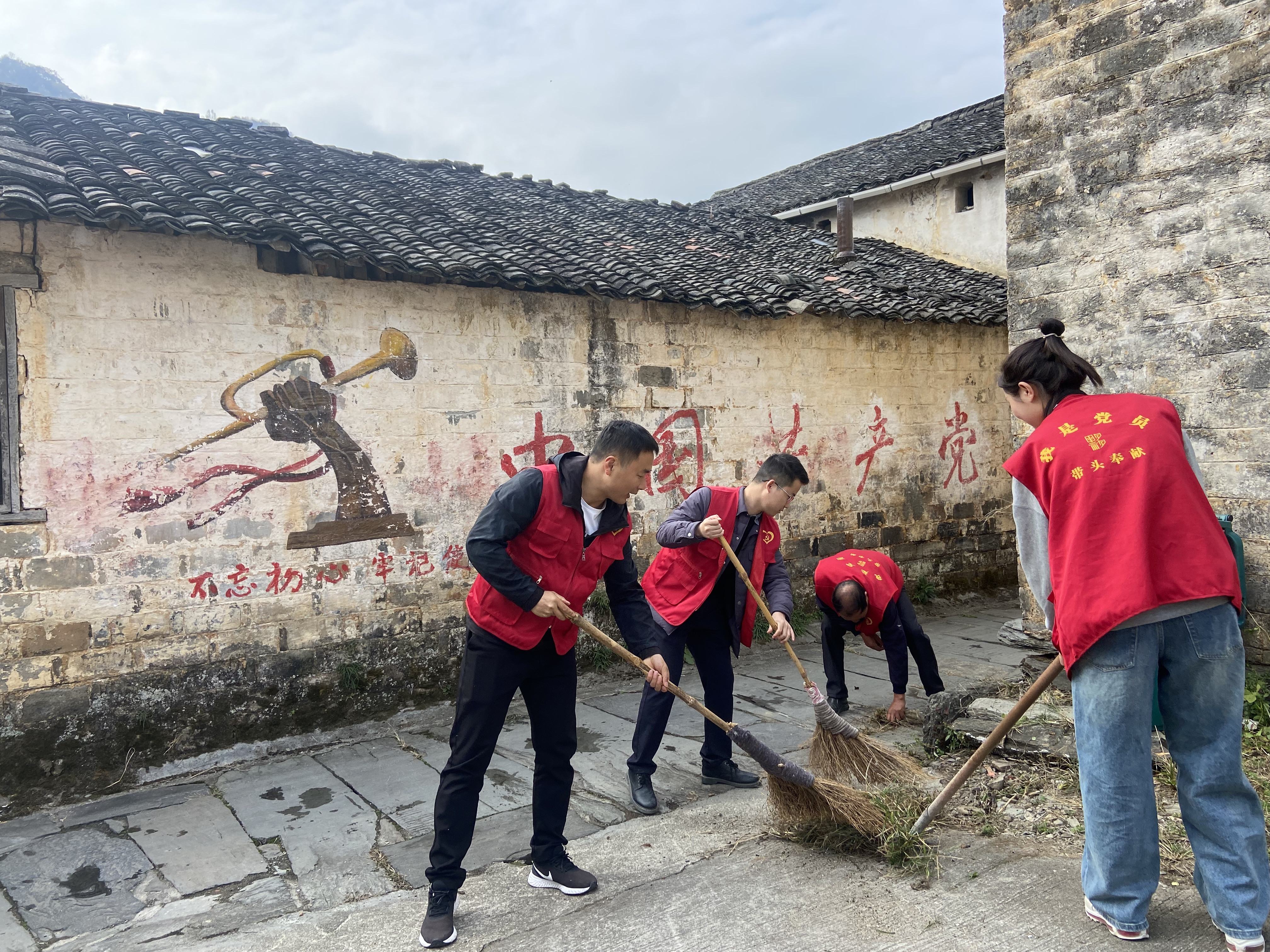黟县美溪乡:念好"三字经" 美丽乡村入画来