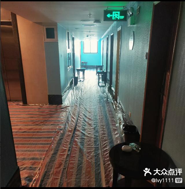 广州2例无症状感染者都在同一个隔离酒店工作,收集垃圾为何会感染?