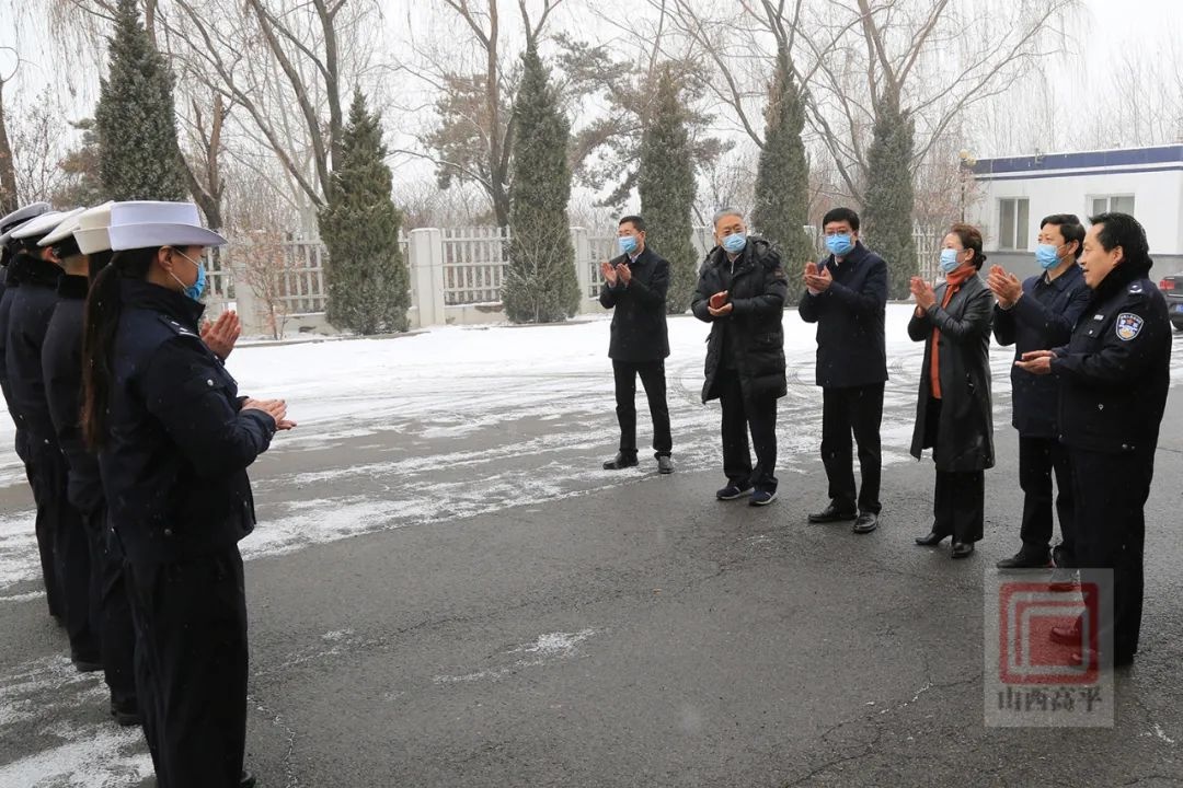 高俊霞,市人大常委会主任李培安,市政协主席郜红宁等市四大班子领导就