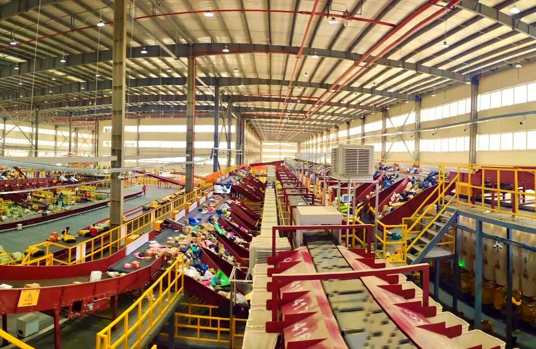 韵达西北快递基地:智能分拣助推物流革新