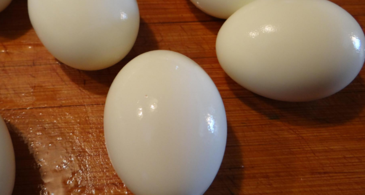 熟鸡蛋滚脸的正确步骤