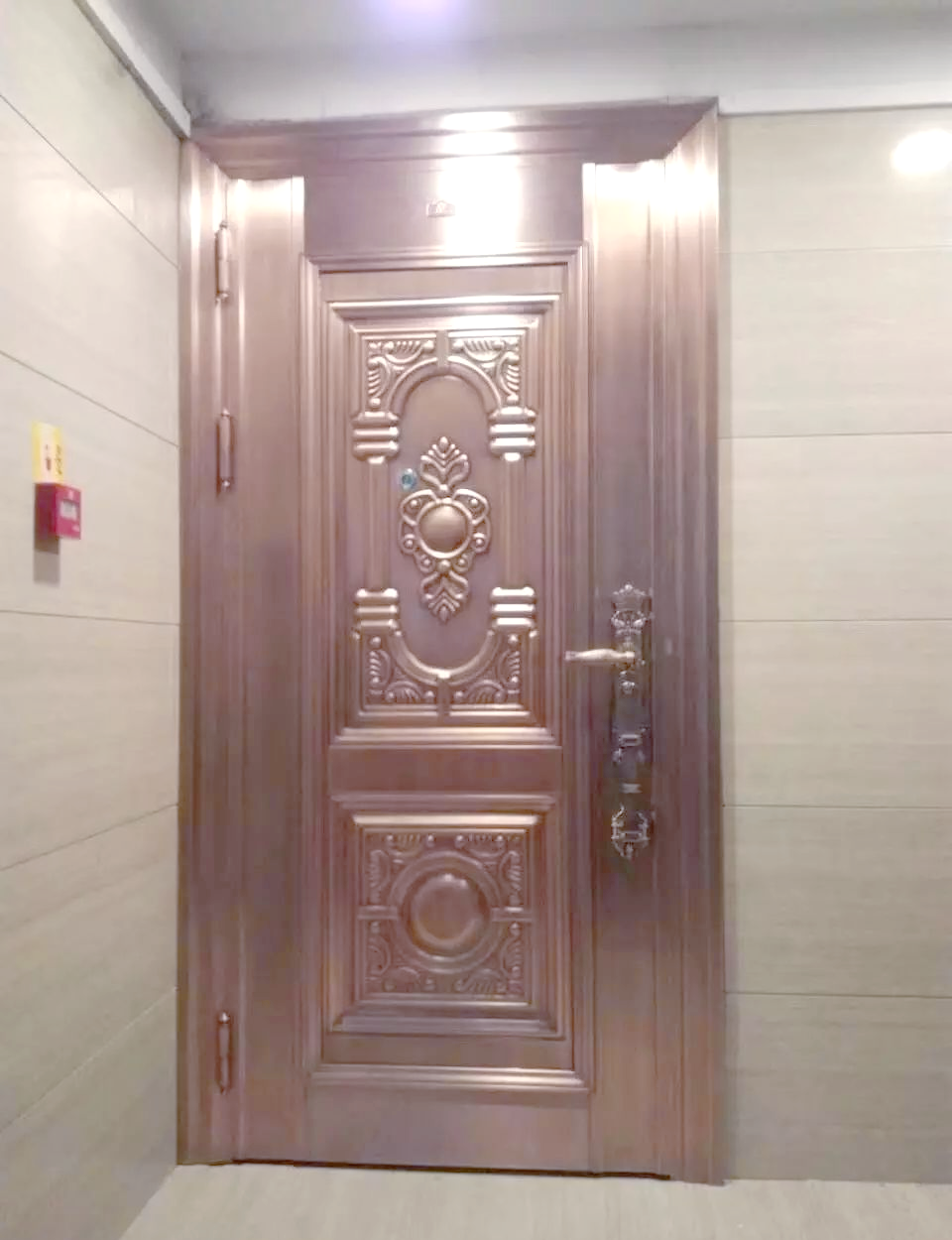 探索不锈钢门的世界:如何挑选适合的款式与材质?