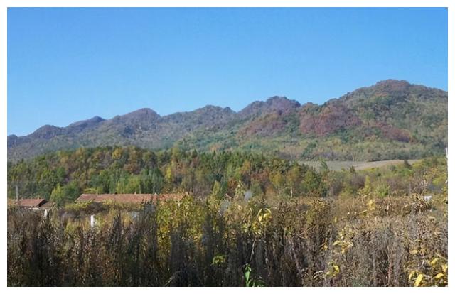 哈尔滨深山中的兵工厂,曾制造轻武器,有3000多工人,现已荒废