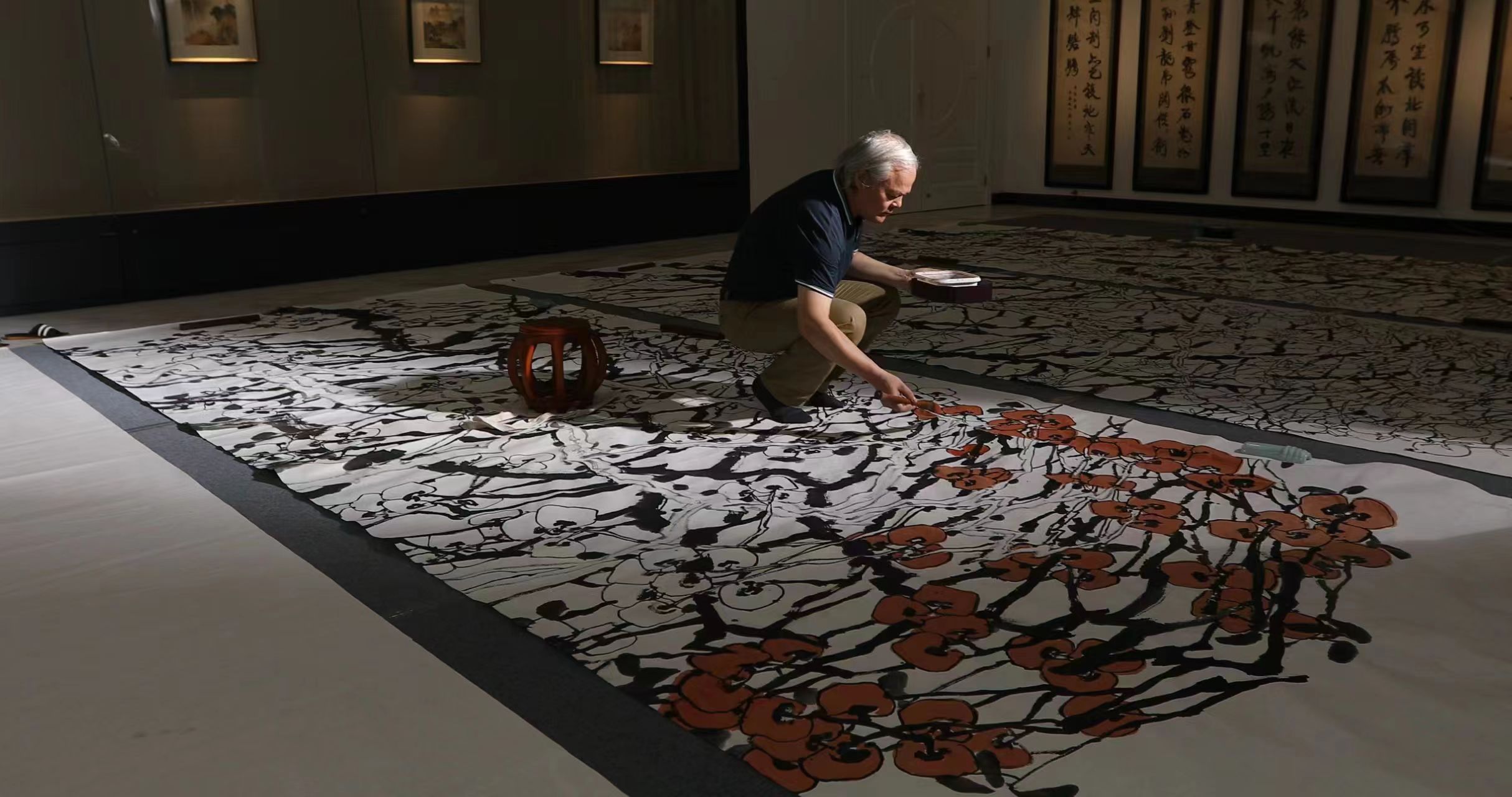 上海画家陈琪受邀为杭州亚运会创作组画《春华秋实》,亮出新海派新