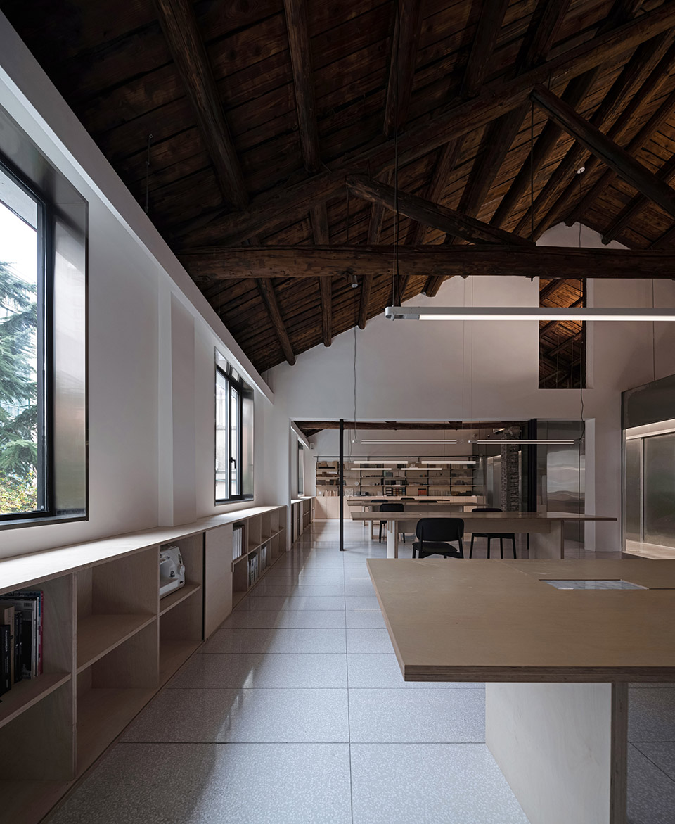 江苏淮安·“芷麦”甜品咖啡店 / SIM