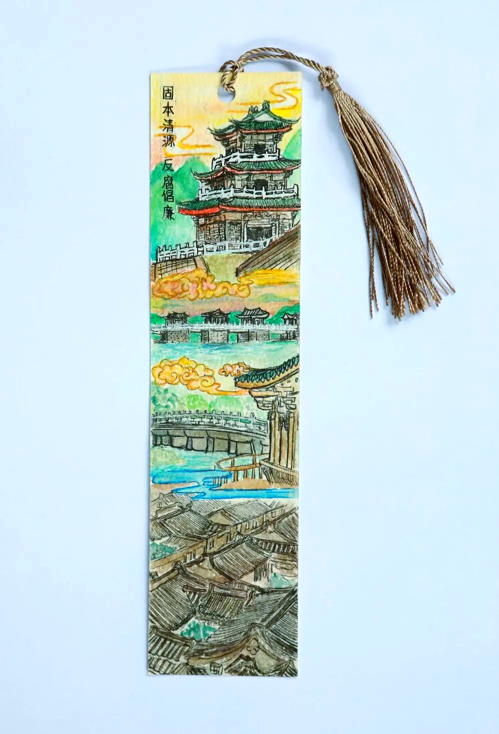 市中小学生"廉洁伴我心"书签创作活动优秀作品欣赏