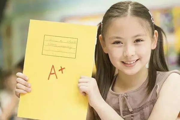 live有两个读音是什么