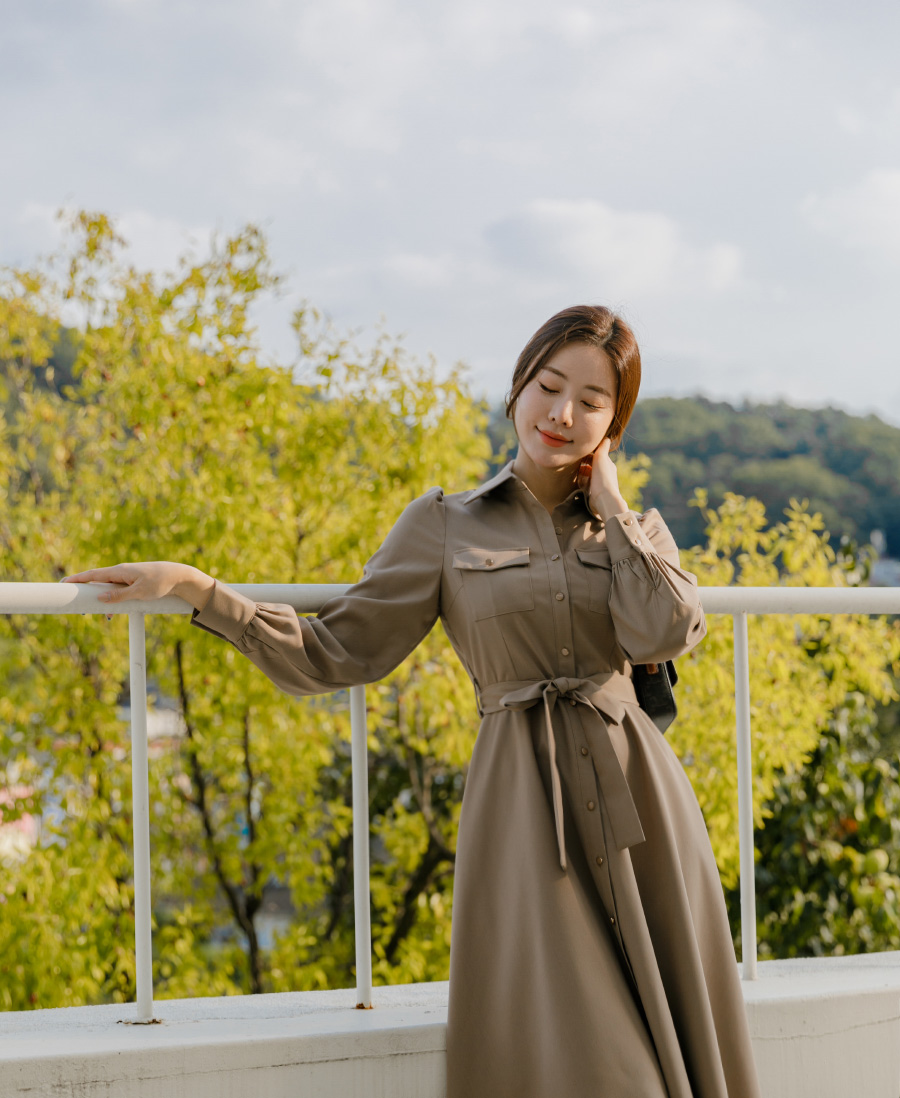 韩国名模王宥利时尚写真:蝴蝶结系带连衣裙