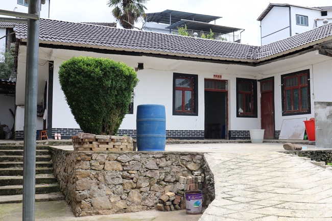 施秉县双井镇翁西村:因地制宜提村貌 和美乡村表示范