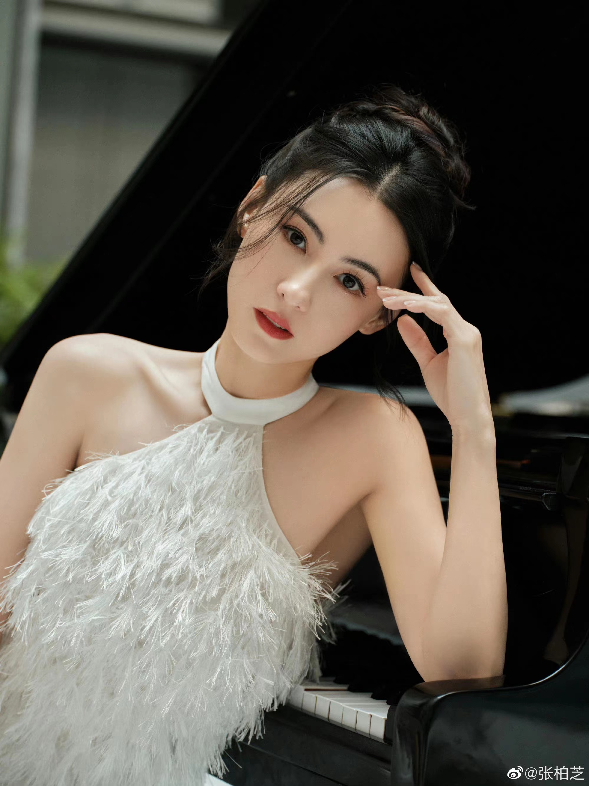 谢霆锋被曝与王菲分手,网友辣评:张柏芝现在还一个人