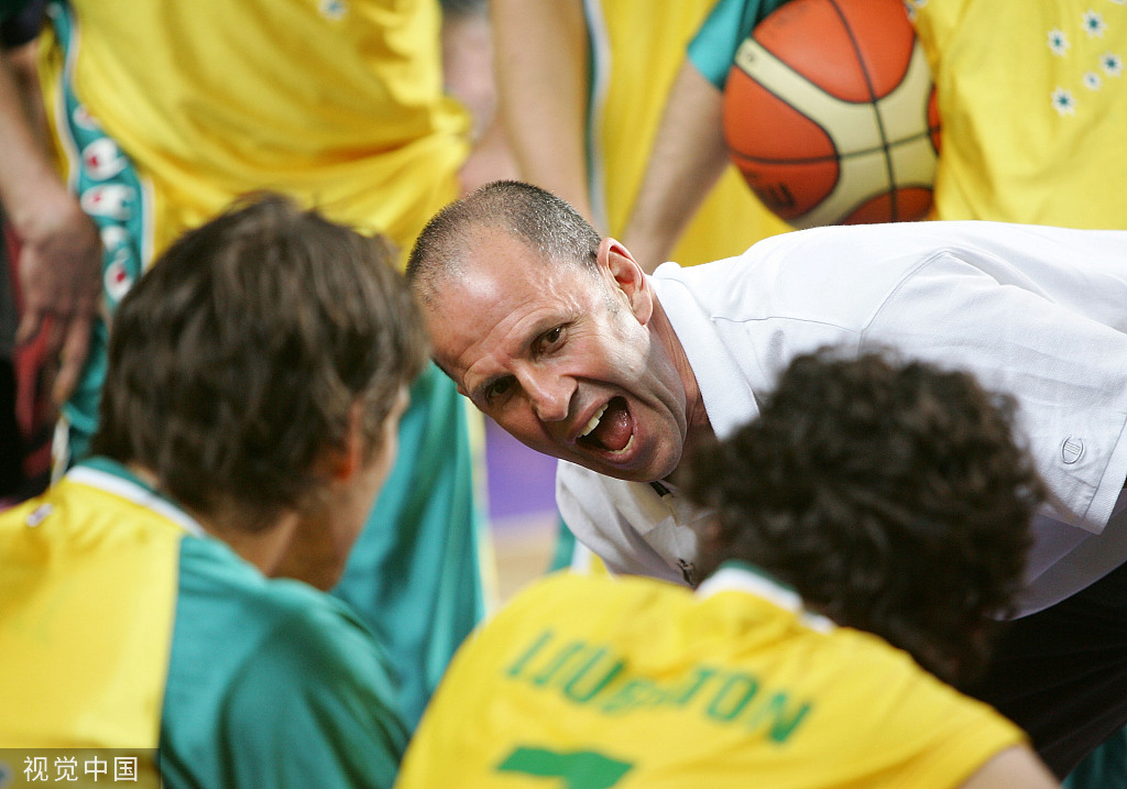 对话|名帅戈尔执教香港球队,13年时间,他读懂中国篮球