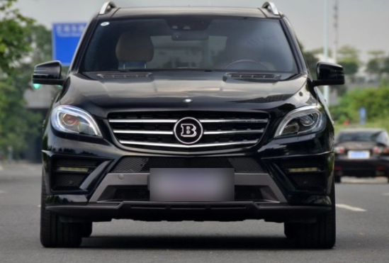 车标是一个大写的b是什么汽车?