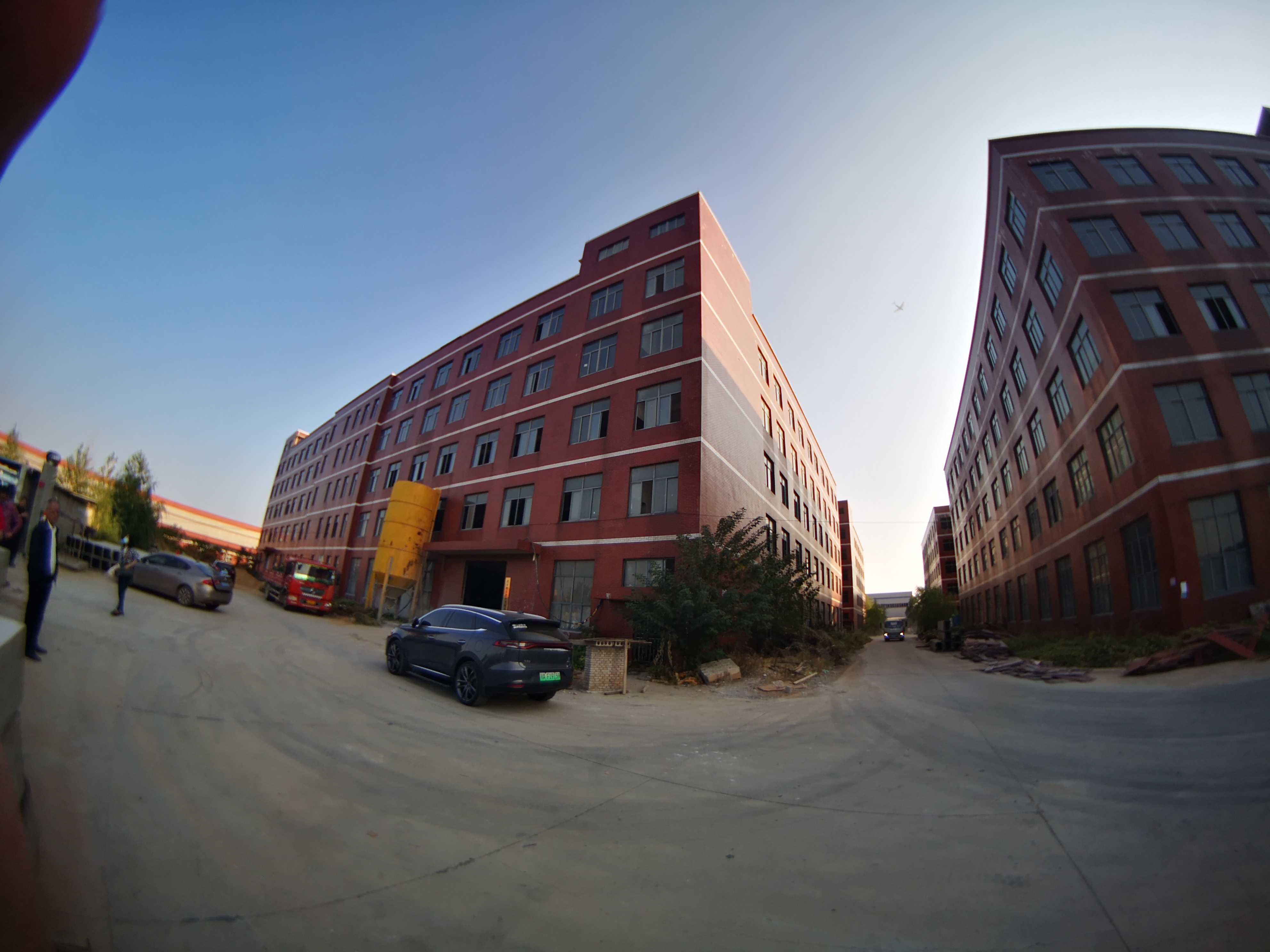 新洲阳逻,武汉中硅新视界,一个多亿资产要换主了