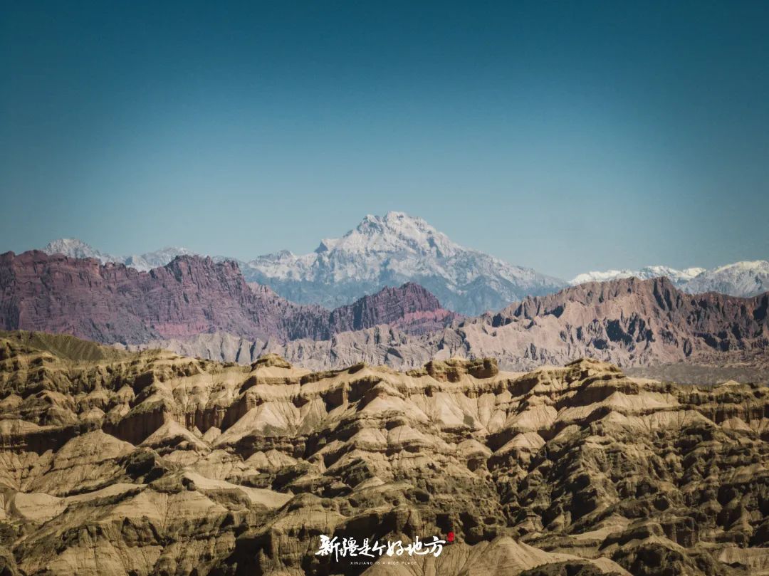 景点/景区克孜尔千佛洞:坐落于明屋塔格山的悬崖上,绵延数千公里.