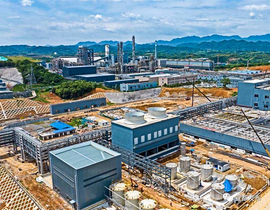 兴发集团首个电池级磷酸铁项目冲刺试车【五比五争进行时】