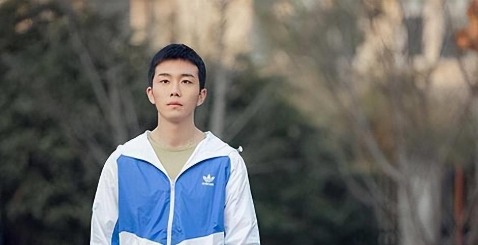 杨紫初恋男友火了!从温晁到赵甲第,贺鹏终于要被发现了