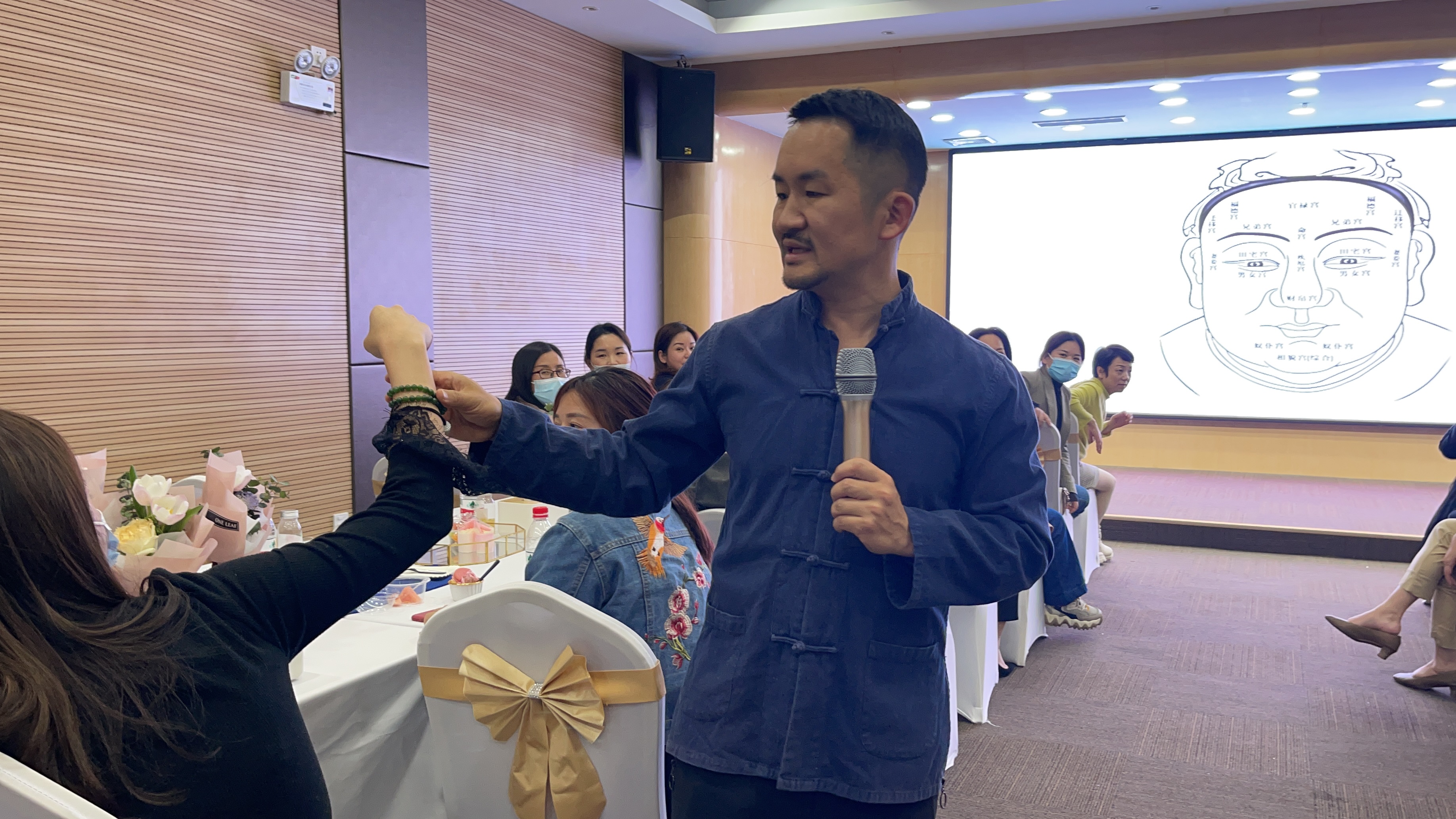 林东升老师:命苦的女人面相总是有共同特征