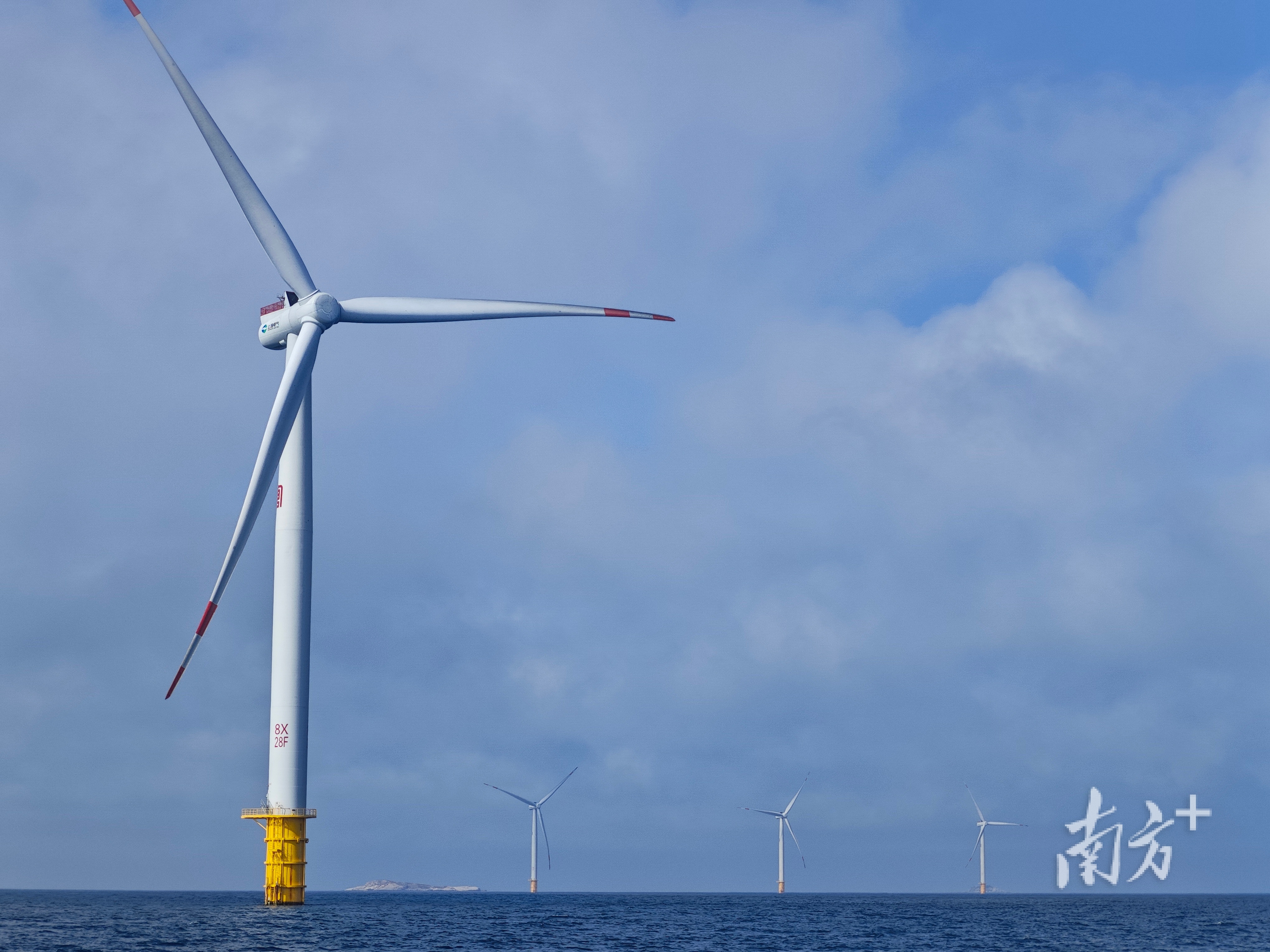 我国首次!广州电力交易中心完成首批港澳跨境绿色电力证书交易