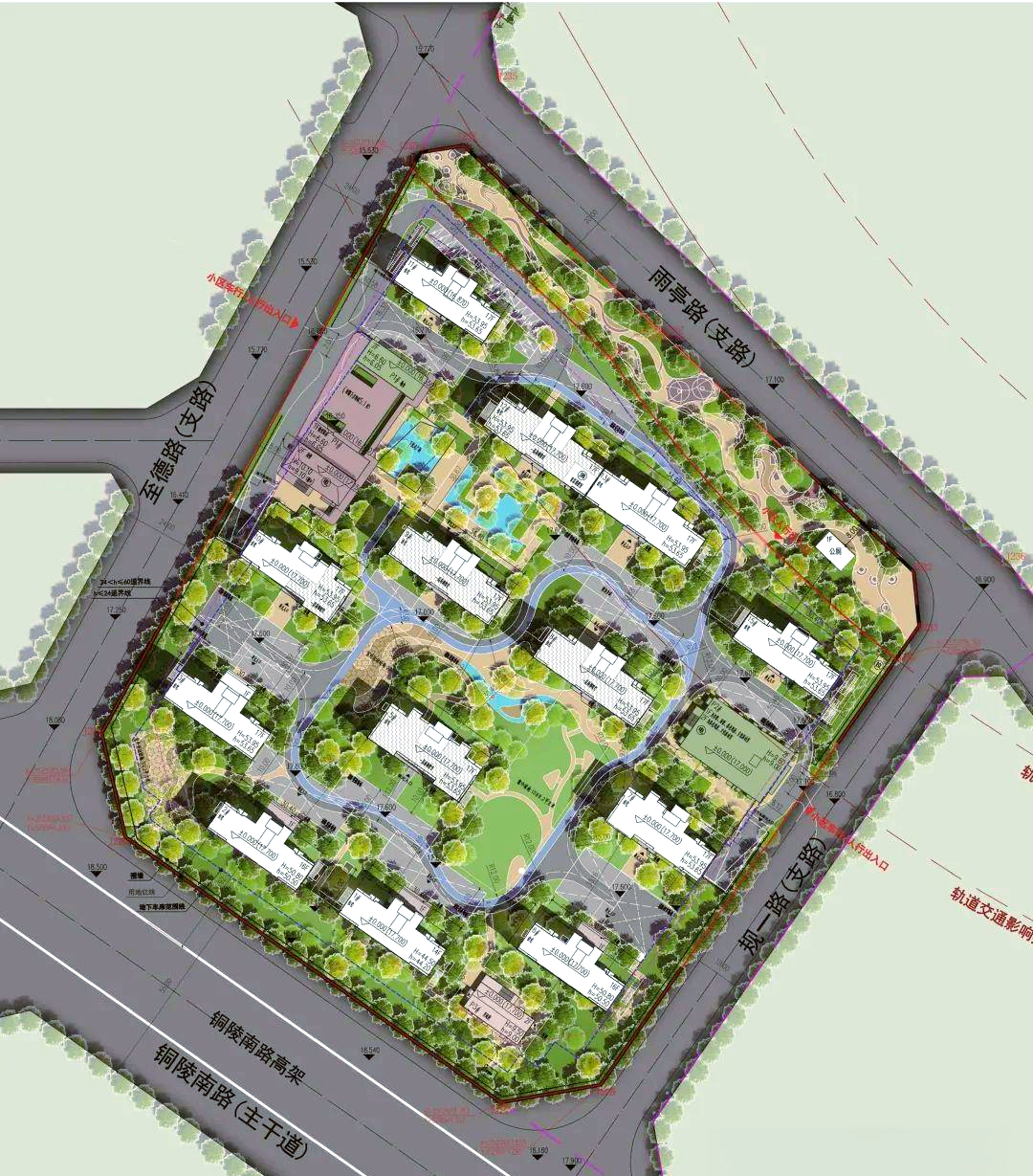 虽然某些楼栋的平面图显示南偏西的朝向,这可能会影响到低楼层在冬季