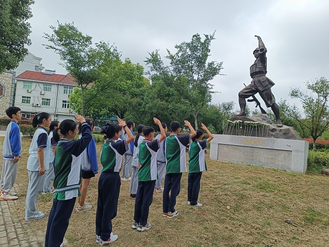 缅怀先烈功绩,弘扬烈士精神——安吉县高禹中学开展烈士纪念日活动