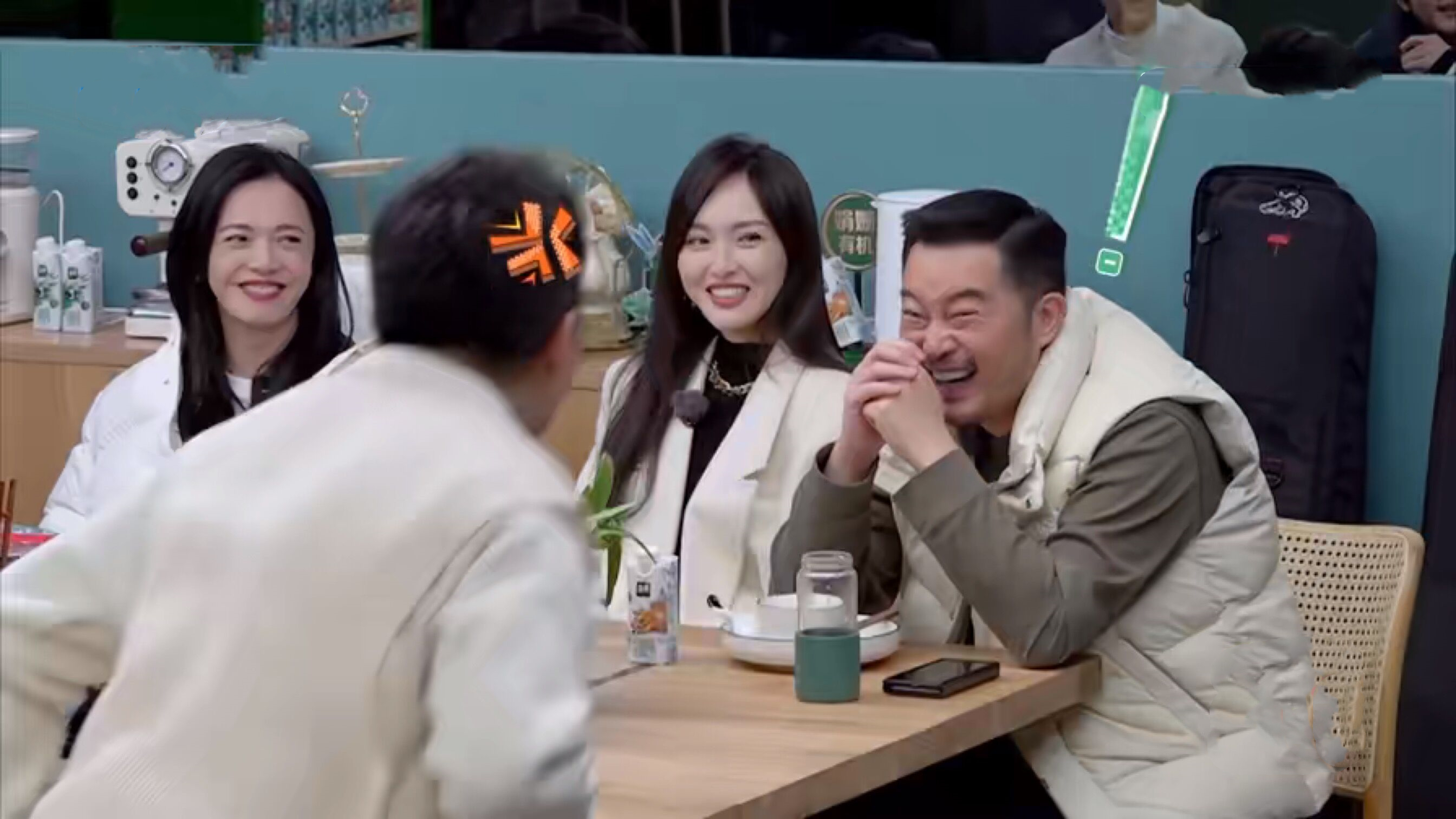 继无限超越班后,吴彤新综艺《我们的客栈》开播也被一星差评刷爆