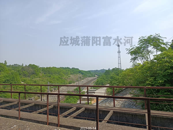 应城西十桥上拍长荆铁路