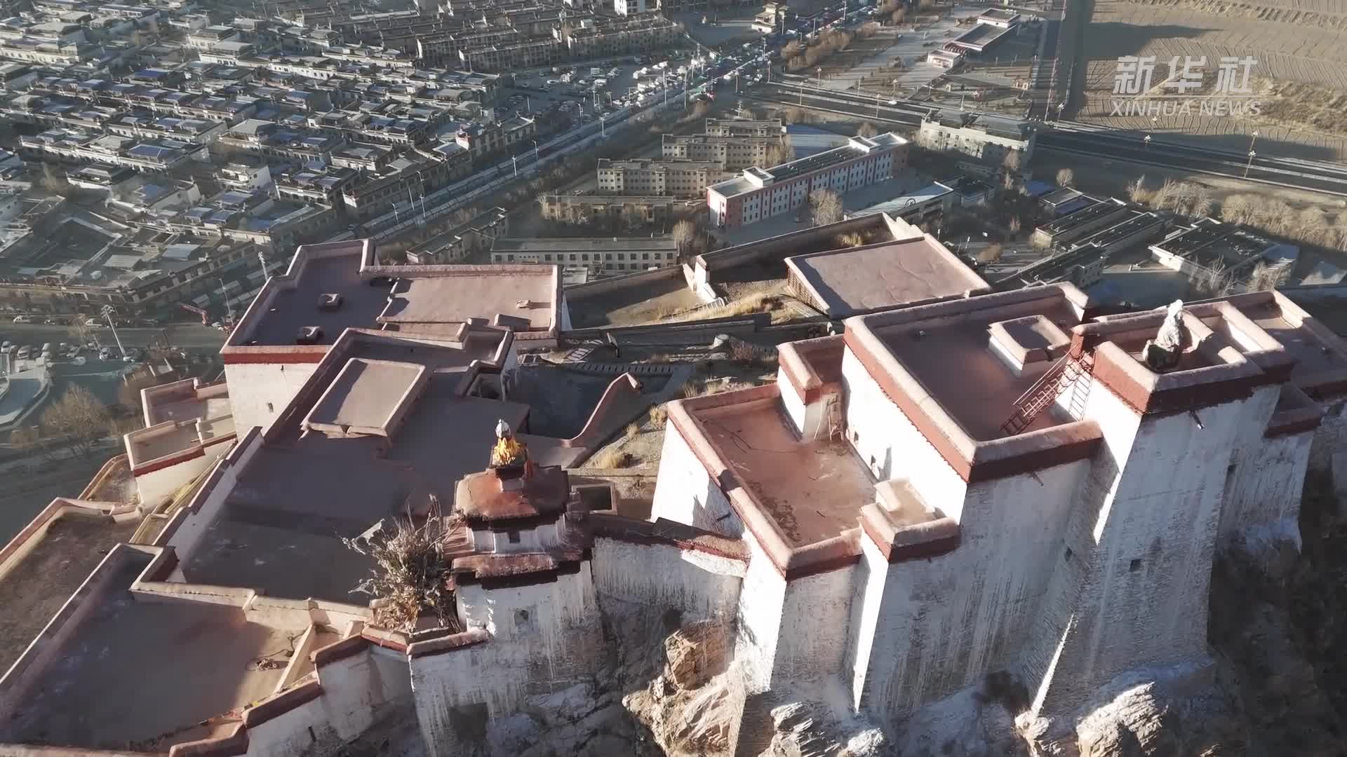 西藏江孜:晨曦中的宗山古堡