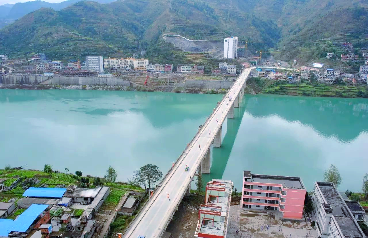 沿河土家族自治县:自然与人文的璀璨交响曲