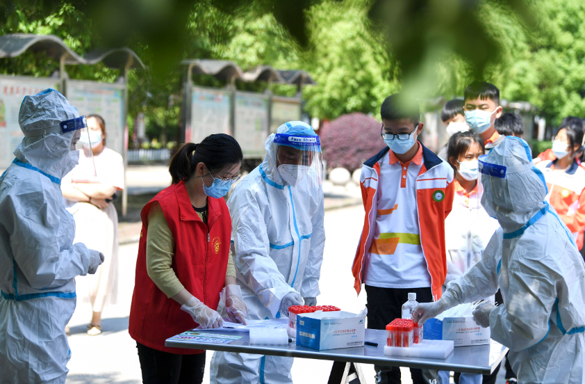 新冠已經悄然退場,當初過度防疫的後遺症開始顯現,值得我們反思