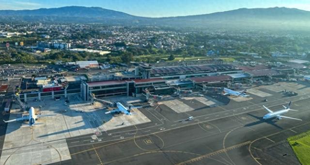 因雷达系统电力故障,哥斯达黎加暂停国际机场航班并关闭领空