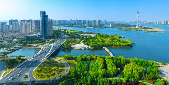 沿着高质量发展之路坚定前行——临沂市上半年多项经济指标位居全省