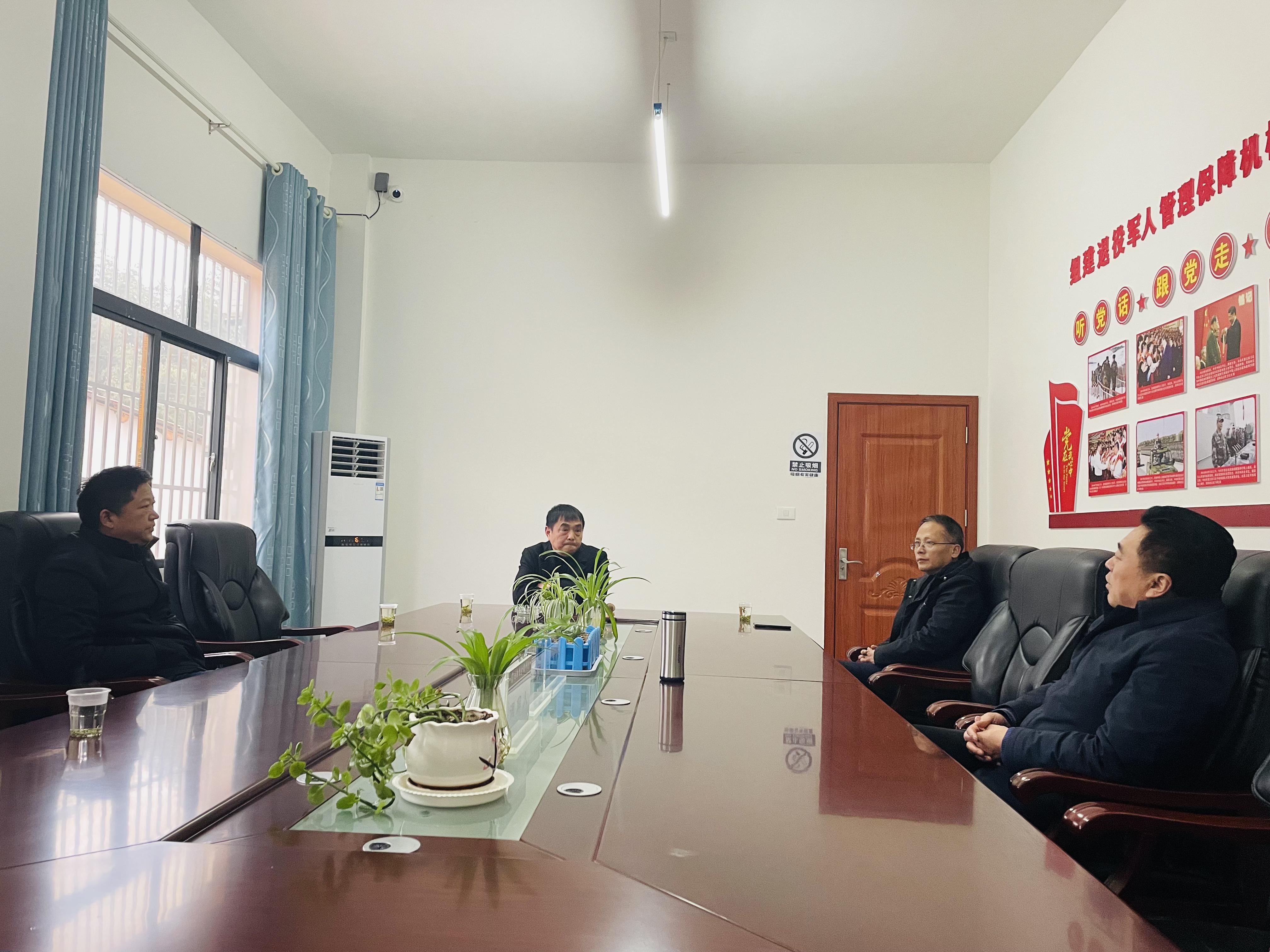 南漳县副县长尤明军就一季度农业产业"开门红"开展实地调研