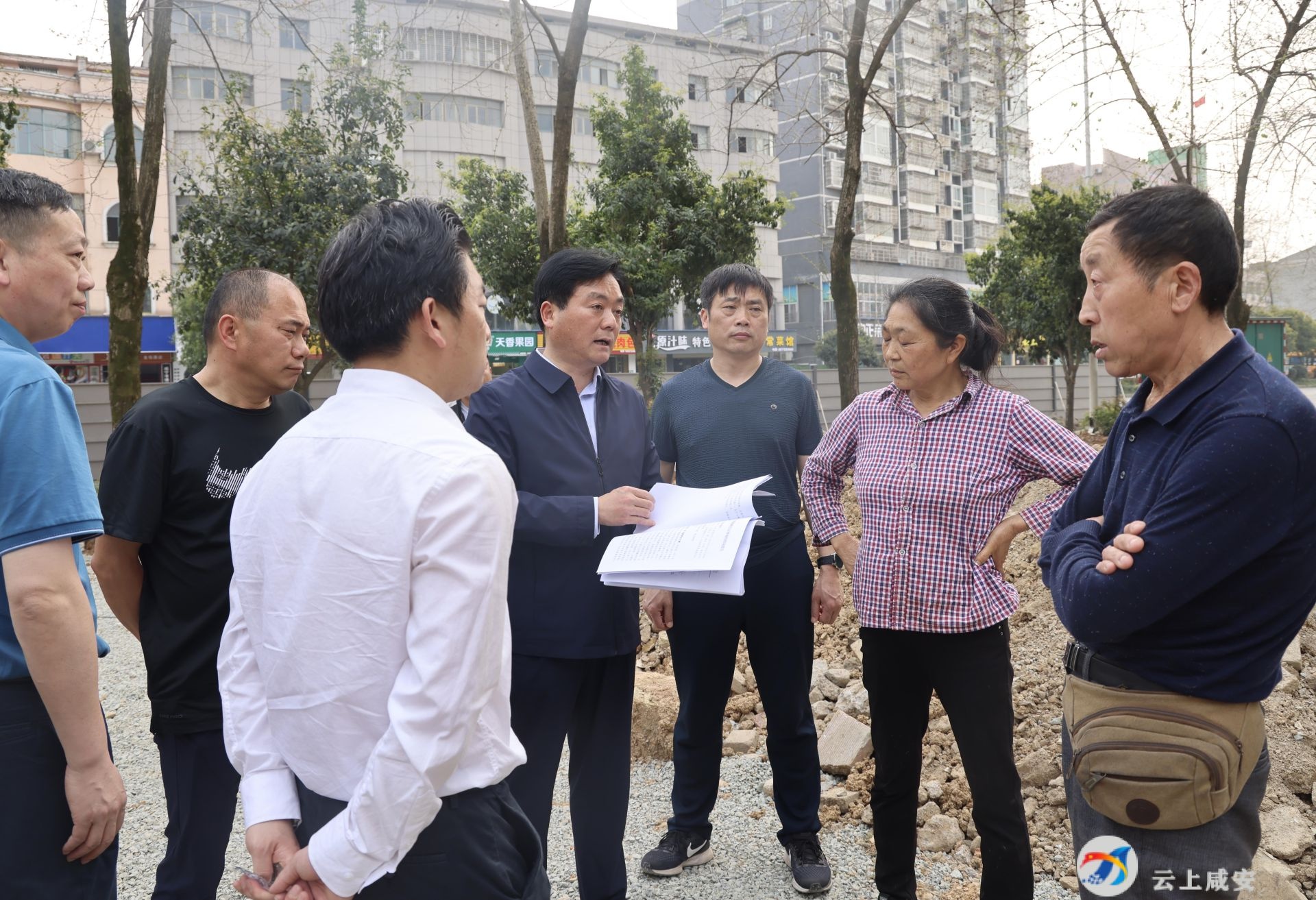 顾兴旺接访群众时强调 站稳人民立场 依法依规解决合理诉求