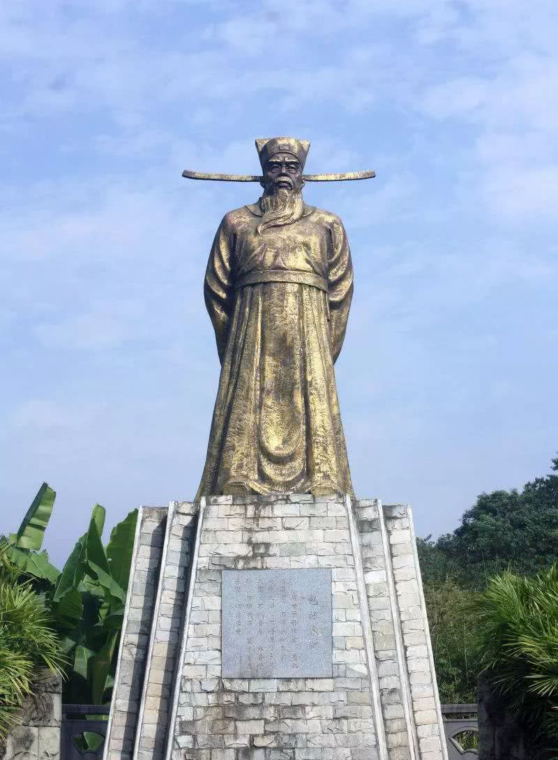 包公死后21口棺从7个城门出殡,埋2个墓地?当年到底有何隐情?