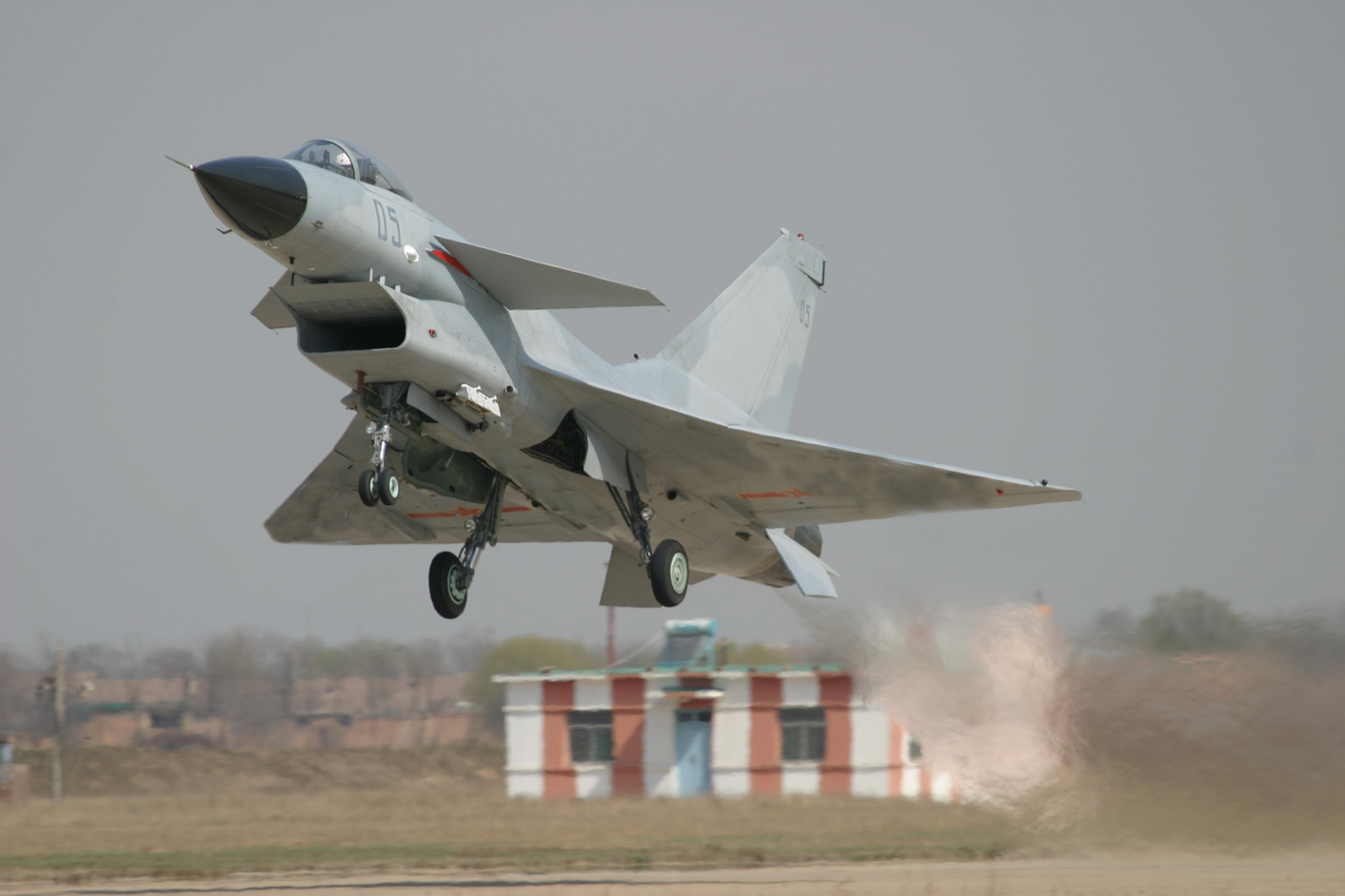 中国军事技术的历史与挑战:为何仿制美式武器较为困难?